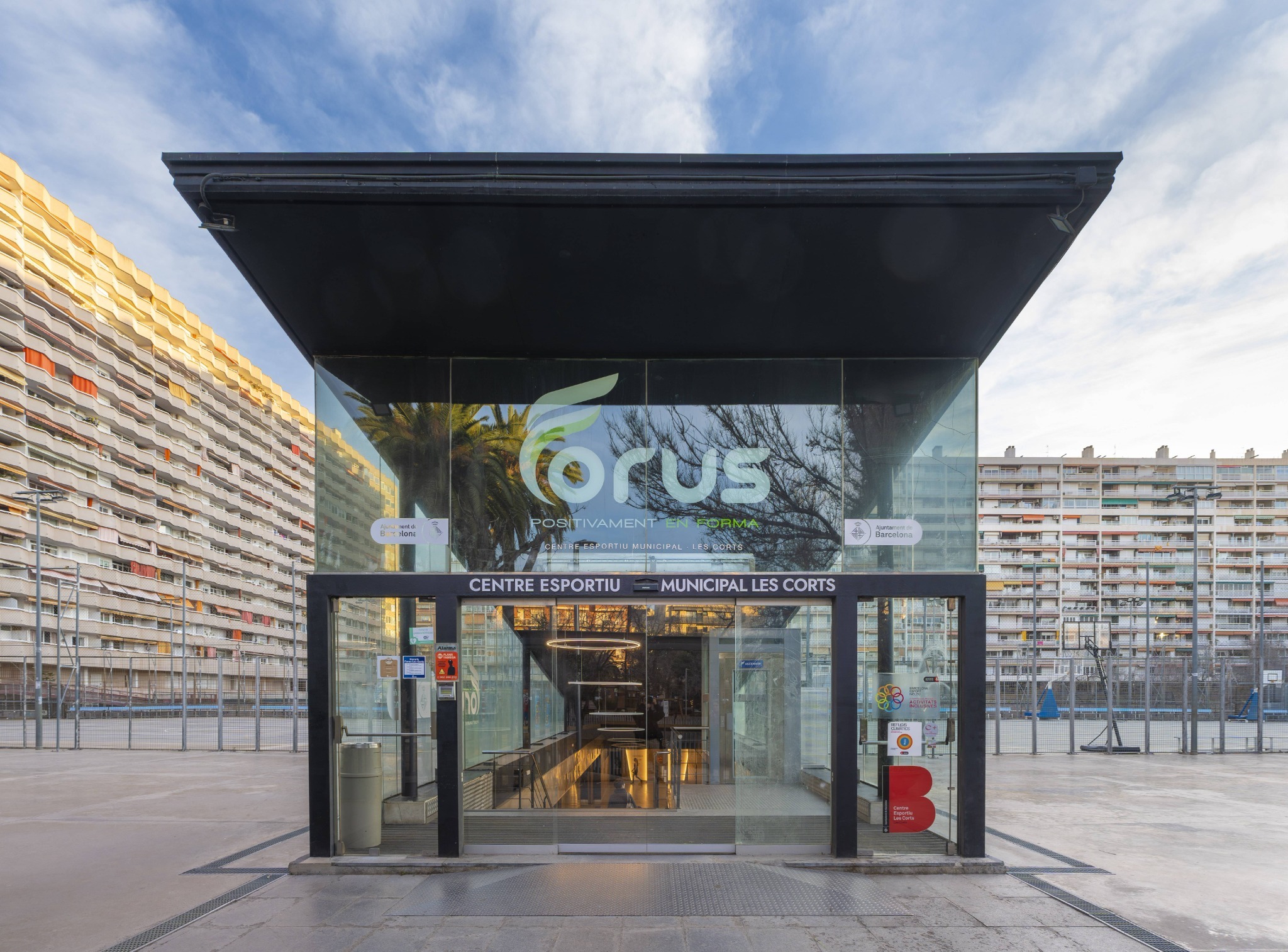 1_forus_lescorts_barcelona