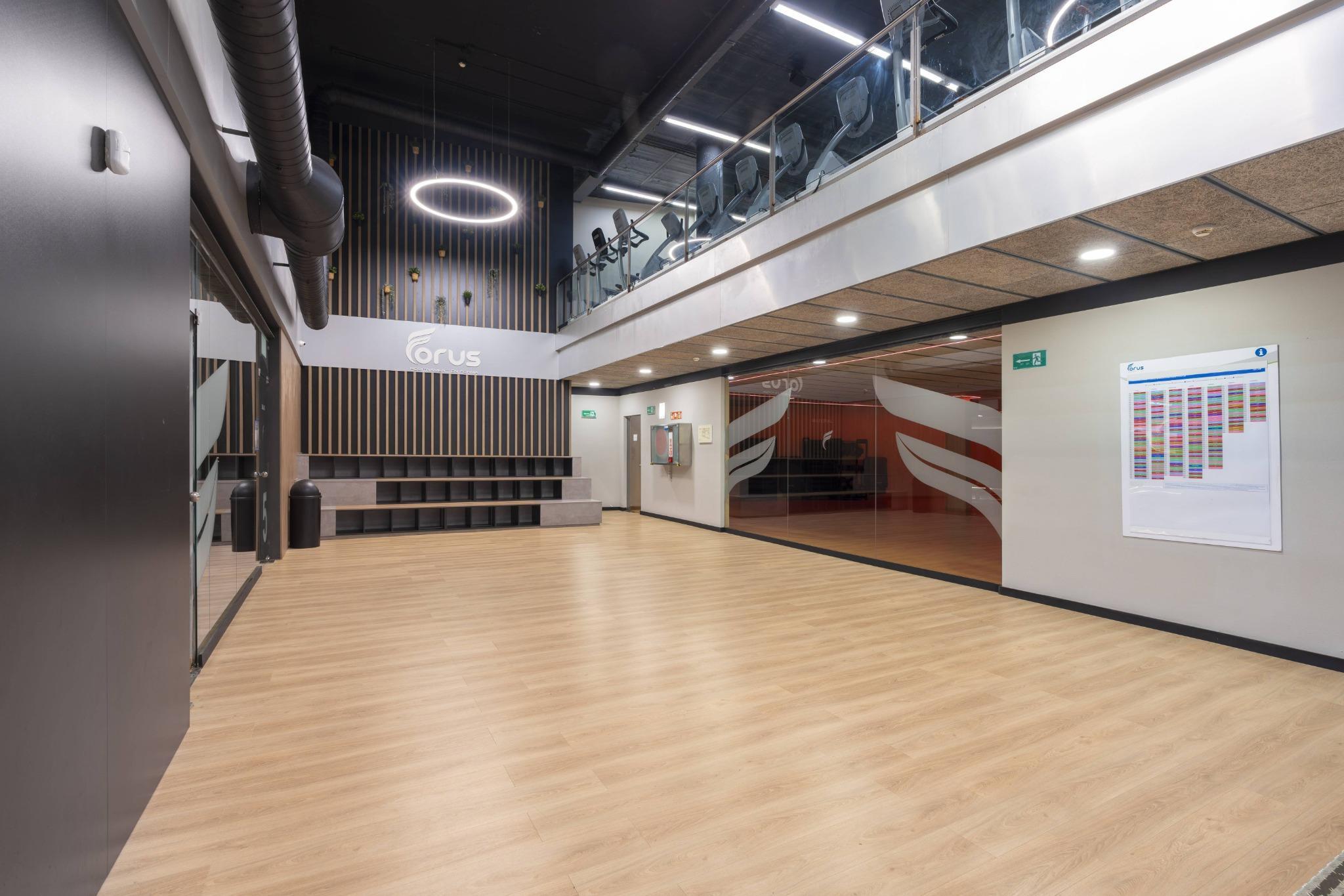 5_forus_lescorts_barcelona