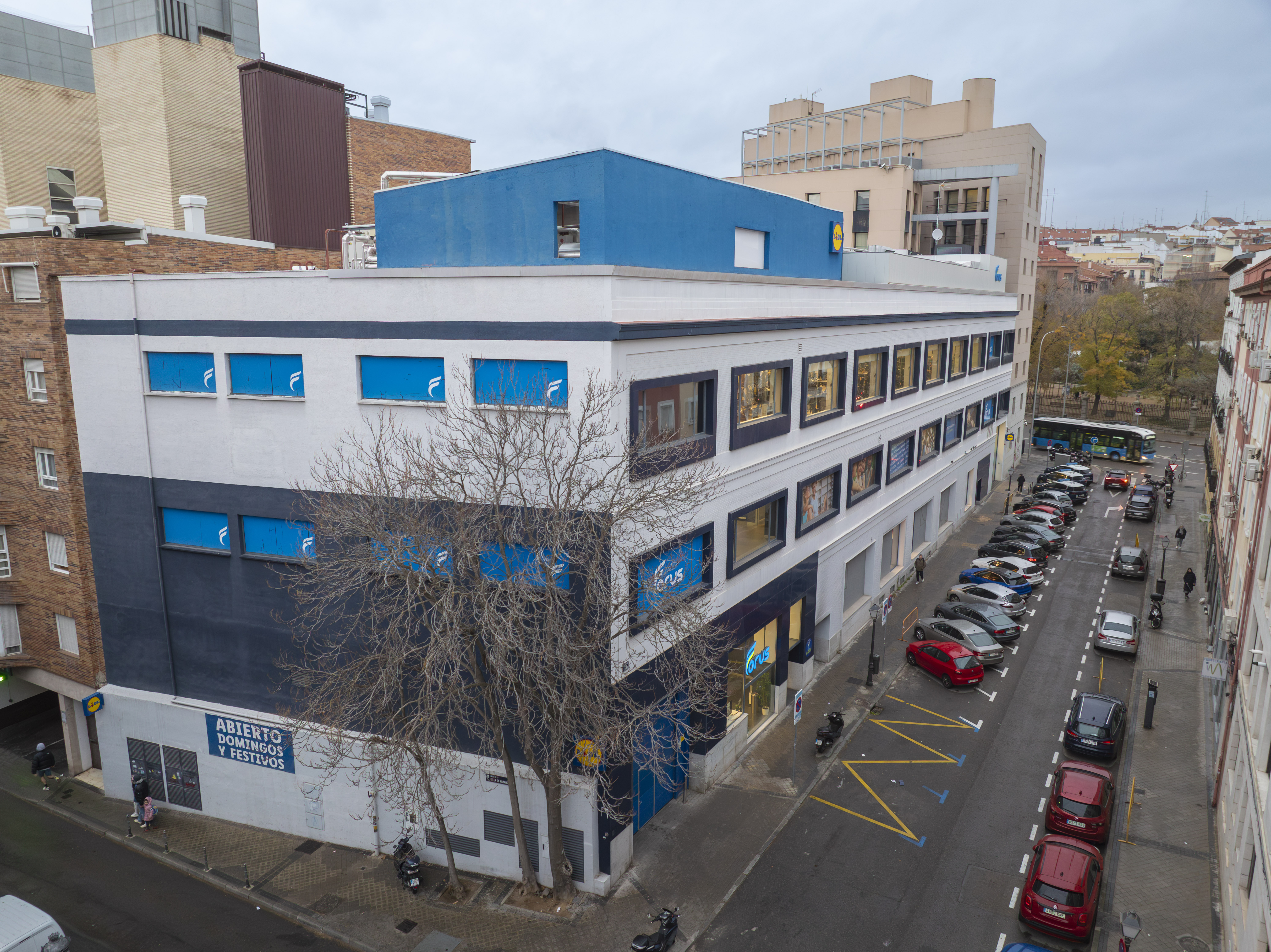 Embajadores_Exterior_1